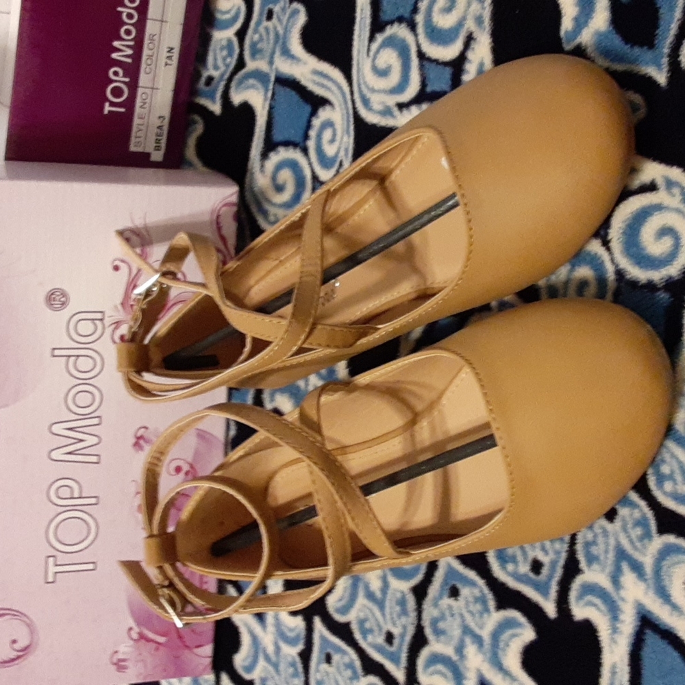 2/$30 Top Moda Tan Brea Ankle Strap Ballet Flats